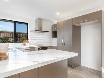 PRICED UNDER RV! Modern Brick & Linea Beauty $769K