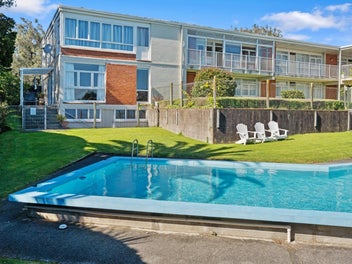 Cornwall Park lifestyle – vendor relocated