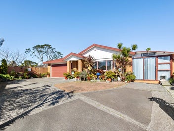 Your Private Ranui Retreat!