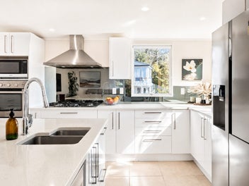 We're Downsizing! Your Life Here Awaits
