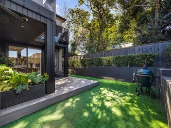 Spacious Living in Prime Epsom