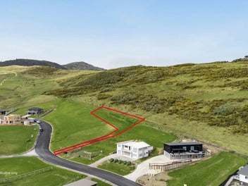 Mortgagee sale - section with harbour views