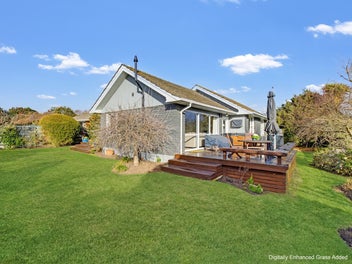 Come Home to sun and privacy