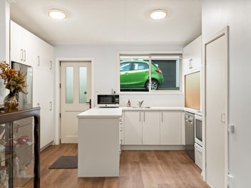 Modern Comfort in the Heart of Waverley