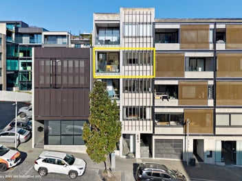 Boutique, Modern, Brilliantly Positioned!