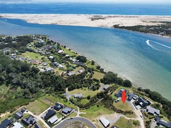 ULTIMATE COASTAL LIFESTYLE