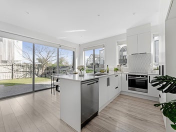 Spacious Family Home on Corner Section!