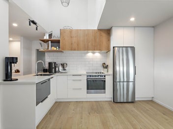 Central, Light-Filled & Effortlessly Easy