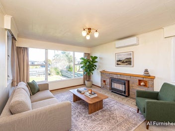 Vacant! Take a look again at this new price!