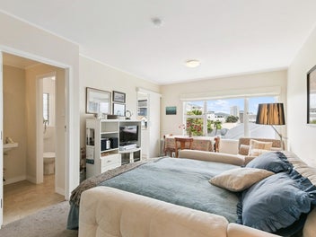 Awesome City Pad - Harbour View - Car Park