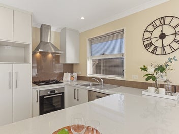 * UNDER OFFER * Sunny over 60's home.