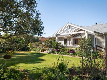Garden Paradise with room for the Motor Home