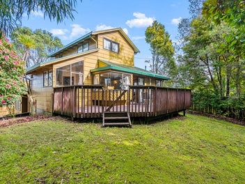 Bring Your Vision to Popular Autumn Ave!
