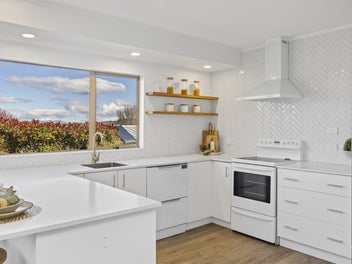 Vacant, ready and now priced at $875,000
