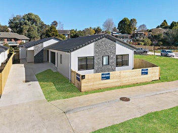 One of Bellfields Largest & Most Prestigious Homes