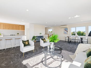 Spacious Home/Granny area/Home Business Potential!