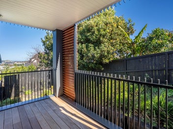 Receivership sale – Views of One Tree Hill