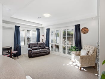 Stylish 'Over 60's' Unit Life in Halswell