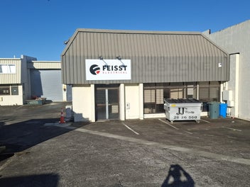 Image 1 of 6
