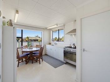 Large Land Area, Potential Plus!