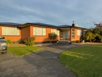 Spacious Family Home In Pahiatua - Or Near Offer