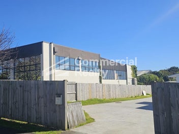 Image 1 of 8
