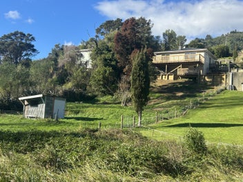 Image 1 of 18