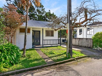8 Cyril Way - Your First Step or Smart Next Move
