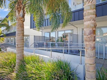 WOW! ONLY $539,000! $51,000 BELOW CV!