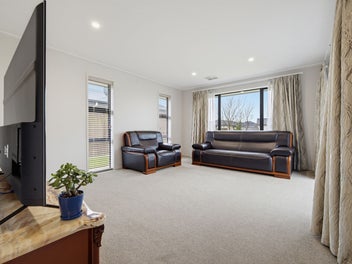 Room to Live, Space for Family!