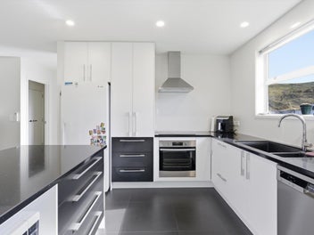 Smart Brick, Sharp Style and Space Outside
