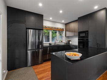 Modern Comfort - Convenient Johnsonville Location!