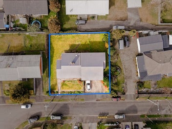 Solid, Spacious, Brand new Roof
