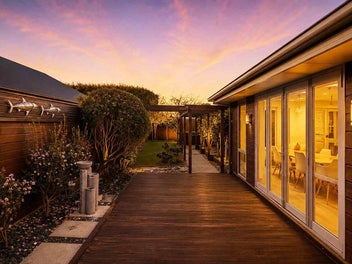 Two Master Suites. Triple Garage