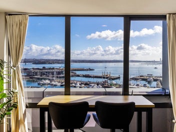 A Front-Row View of Auckland