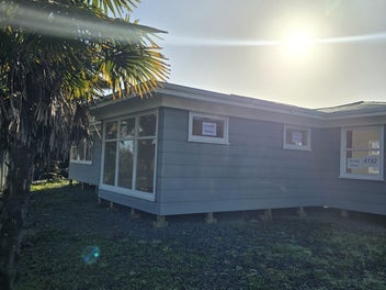 Image 1 of 18