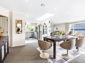 SPACE AND COMFORT IN HIGHLANDS PARK