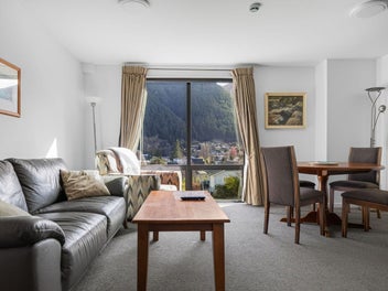 Your Queenstown escape that works for you
