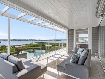 Water views, space & exceptional family living
