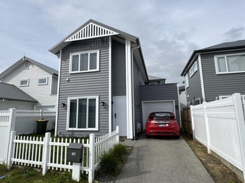 Image 1 of 20