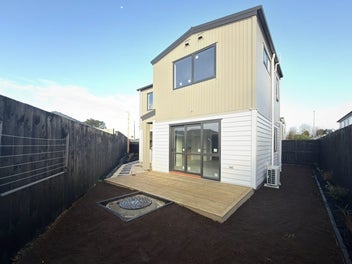 Image 1 of 10