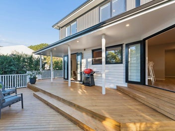 THE LOOK & FEEL OF NEW. 340m² of MODERN LIVING