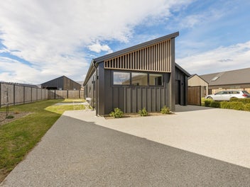 Modern Home, Big Section, Small Price!