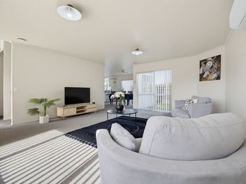 Generous Townhouse Living in Huntington