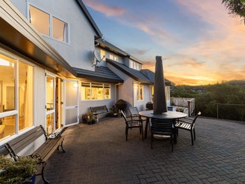 Sun, Privacy and Room for All