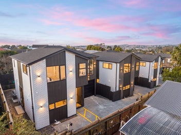 Exotic Standalone Homes - Ready to Impress!