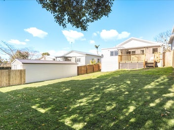 Perfect Westmere Entry or Downsize