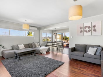 Family Freehold Kiwi Bungalow