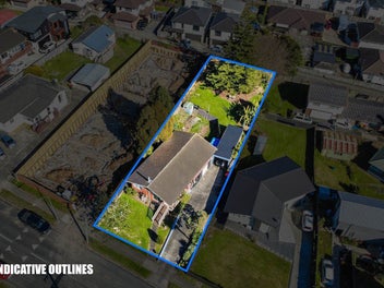 HUGE 966M² (MOL) SITE — OWNERS HAVE BOUGHT!
