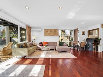 MUST SELL– 202m² Corner Home with Double Garage